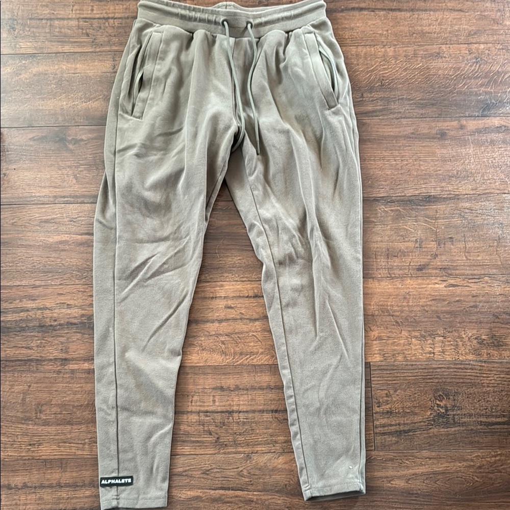 Alphalete Men's Olive Jogger Pants